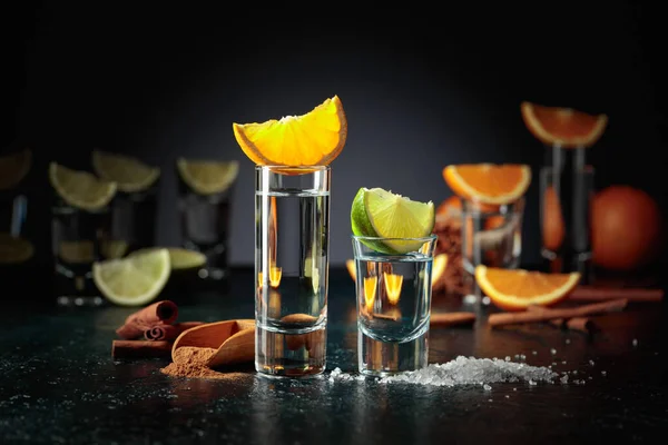 Verschiedene Arten Tequila Verwenden Tequila Mit Limette Und Salz Und — Stockfoto