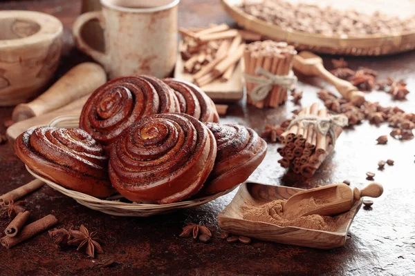 Cinnamon Buns Ingredients Brown Kitchen Table Cinnamon Sticks Anise Coffee — Fotografie, imagine de stoc