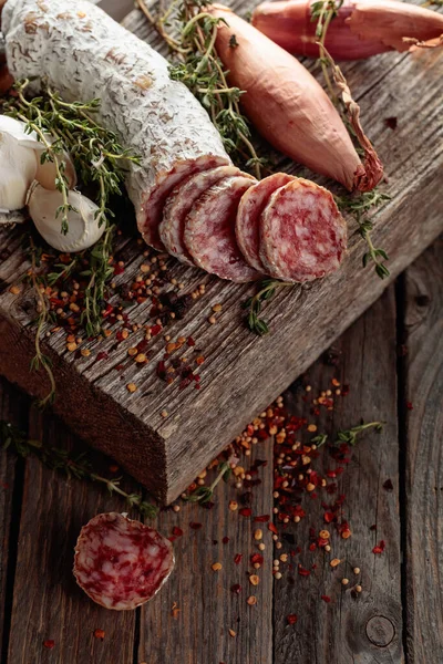 Traditional Dry Cured Sausage Thyme Garlic Onion Spices Dry Cured — Fotografia de Stock