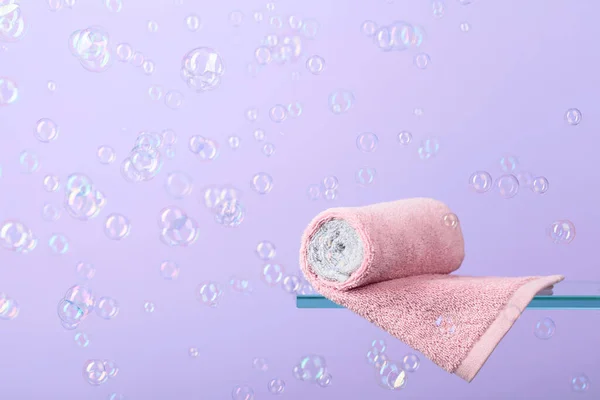 Towel Glass Shelf Violet Background Bubbles Concept Theme Bath Hygiene — Stockfoto
