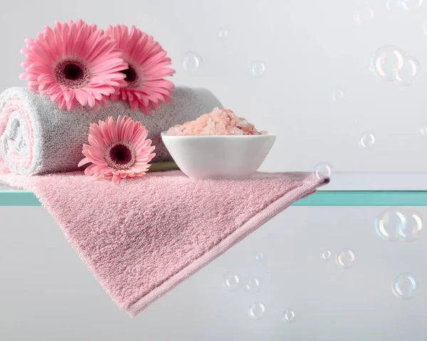 Spa Composition Pink Salt Flowers Towel Grey Background Bubbles Copy — ストック写真