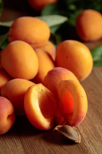 Apricots Home Garden Wooden Table — Stock Photo, Image