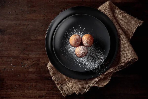 Balls Freshly Baked Homemade Cottage Cheese Doughnuts Sprinkled Sugar Powder — Photo