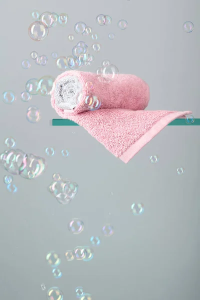 Towel Glass Shelf Background Bubbles Concept Theme Bath Hygiene Copy — Stock Photo, Image
