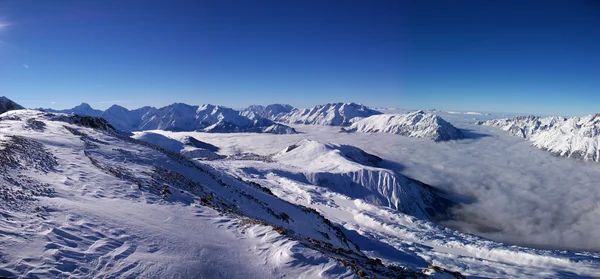 Panoramic view on winter mountains, — Stock Photo, Image