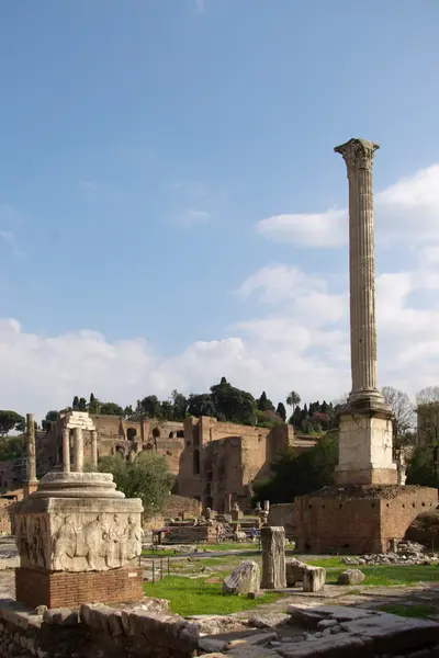 Ruínas do Fórum Romano em Roma — Fotografia de Stock