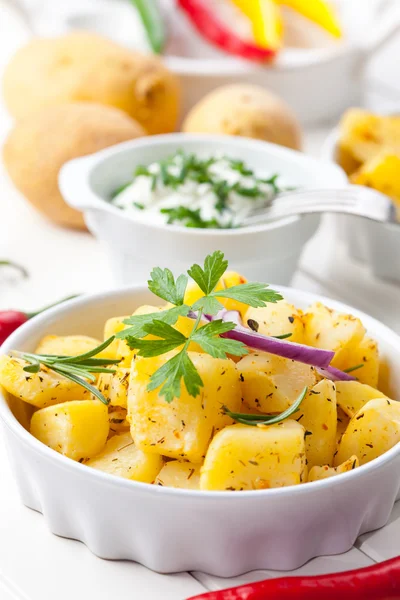 Bakad potatis med gräddfil — Stockfoto