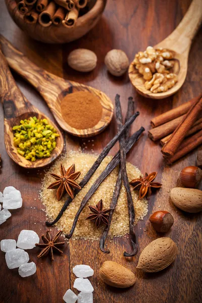 Aromatic food ingredients for baking cookies — Stock Photo, Image