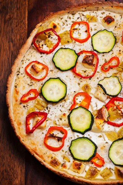 Greek pizza with feta cheese — Stock Photo, Image