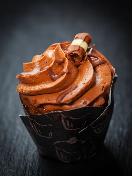 Delicious chocolate cupcake — Stock Photo, Image