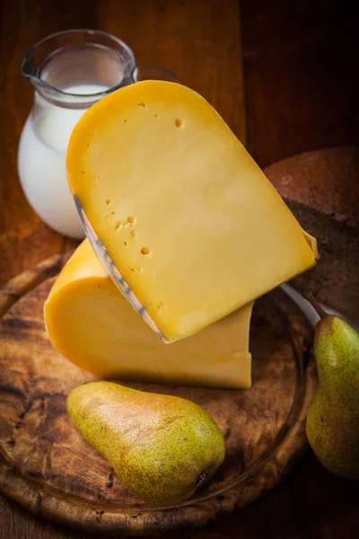 Pan de queso con peras — Foto de Stock