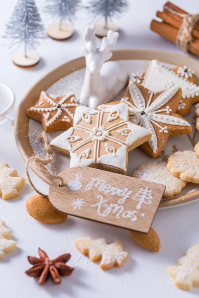 Házi Készítésű Karácsonyi Cookie Díszek Fehér — Stock Fotó