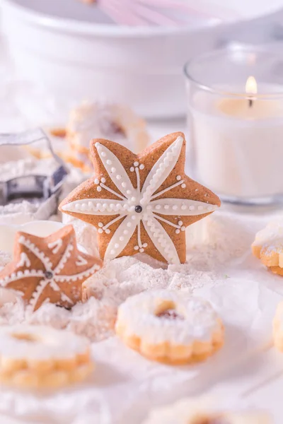 Різдвяний Пряник Печиво Інгредієнтами Випічки Білому — стокове фото