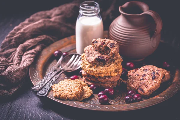 Homemade Oatmeal Cookies Cranberry Cookies Bottle Milk Wooden Table — Stock Photo, Image