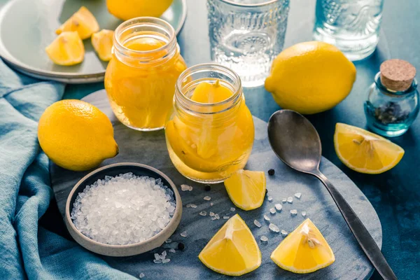 Preserved Salted Canned Lemons Lemon Pickle Moroccan Cuisine — Foto Stock