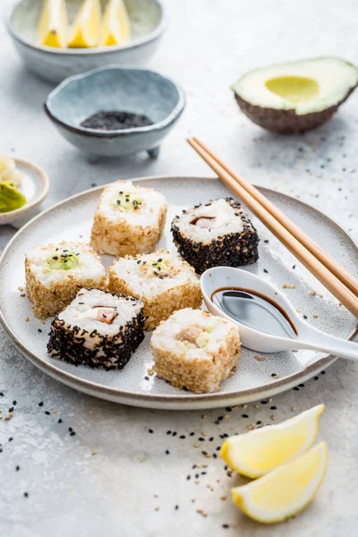 Tuna Avocado Sushi Wrapped Sesame Seeds Ingredients — Stock Photo, Image