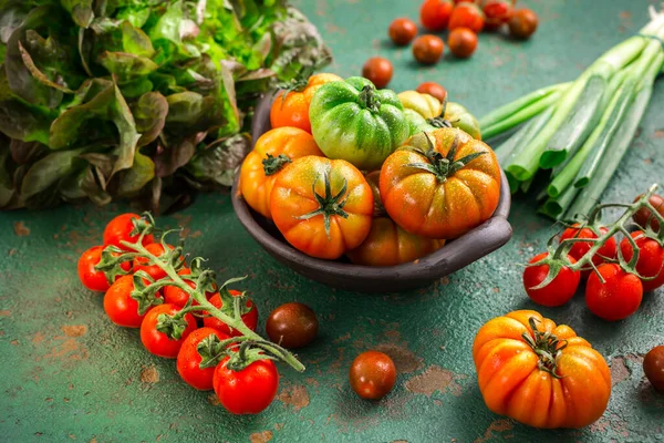 Assortiment Tomaten Sla Sprin Uien Groene Ondergrond — Stockfoto