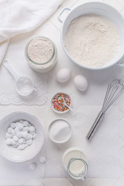 Baking Background Flour Eggs Sugar Sprinkles Kitchen Tools Utensils White — 스톡 사진