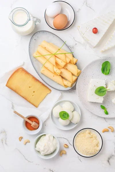 Fresh Dairy Products Milk Cottage Cheese Eggs Yogurt Sour Cream — 스톡 사진