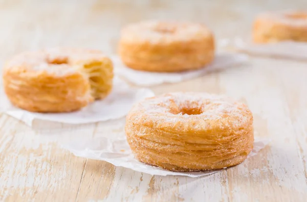 Cronuts Delicious Fusion Croissant Donut Half Donut Half Croissant Pastry — 图库照片