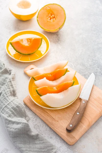 Fresh Cantaloupe Lemon Drop Melon Cutting Board Low Calorie Refreshment — Stock Photo, Image
