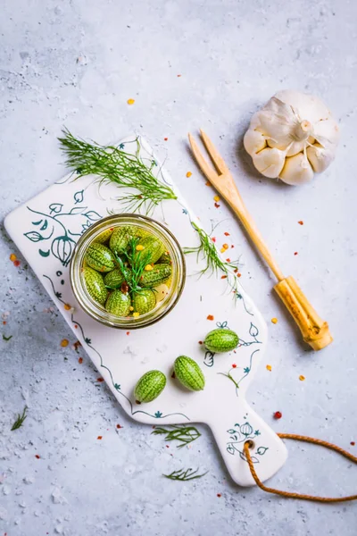 Comida Casera Cachorros Escabeche Pepinos Escabeche Pepinillos Escabeche Cultivados Una — Foto de Stock