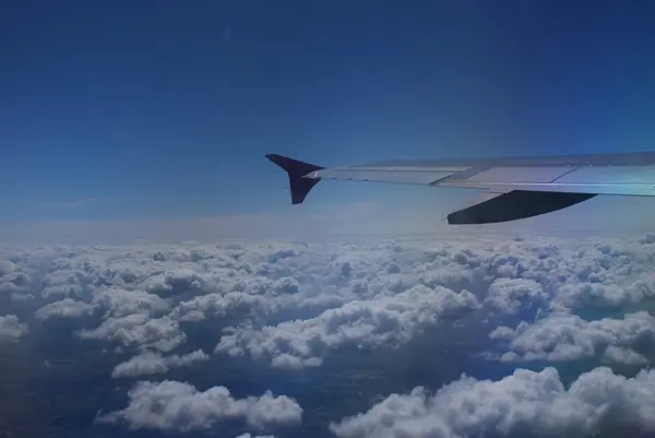 Полет на самолете — стоковое фото