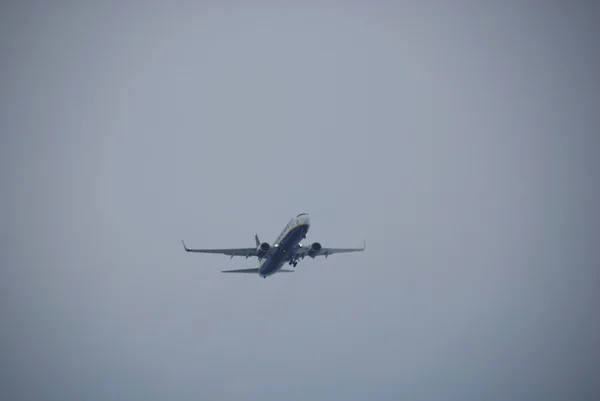 新しいルブリン空港から初飛行 — ストック写真