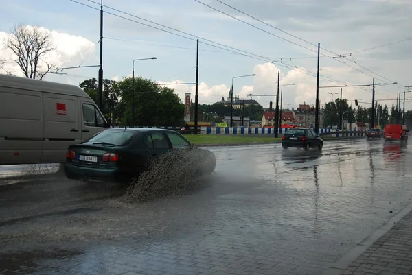 Grande chuva em Lublin, Polônia - 5 de julho de 2013 — Fotografia de Stock