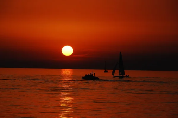 Goldener Sonnenuntergang — Stockfoto