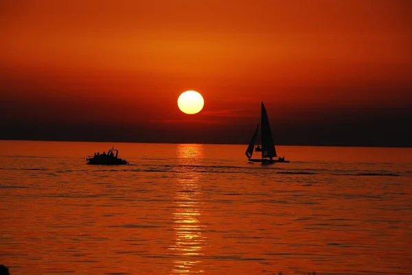 Goldener Sonnenuntergang — Stockfoto