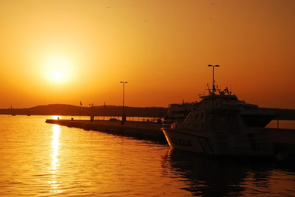 günbatımı Harbour