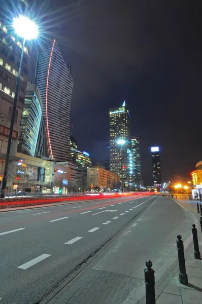 Leven van de nacht van de stad van Warschau — Stockfoto