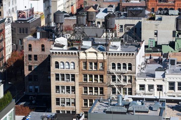 Oude appartement gebouw in New York Stockfoto