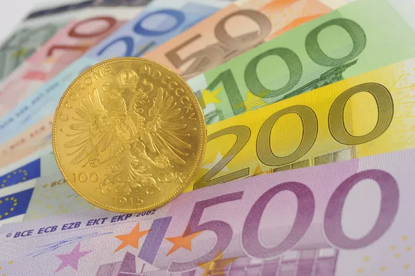 Złotych i euro — Zdjęcie stockowe