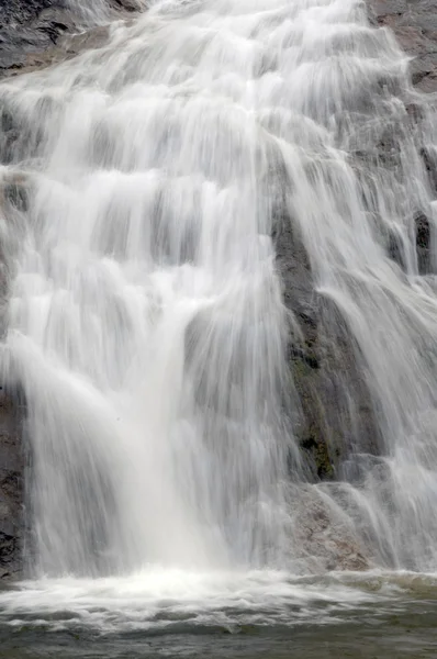 Cascade vattenfall — Stockfoto