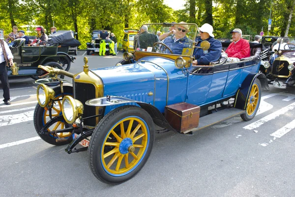 Rally de coches Oldtimer —  Fotos de Stock