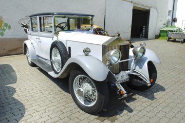 Oldtimer araba ralli