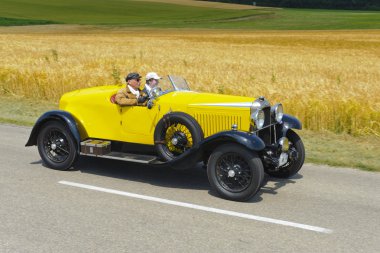 Oldtimer araba ralli