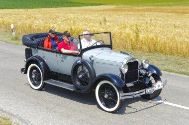 Oldtimer araba ralli