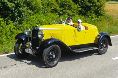 Oldtimer araba ralli