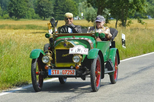 Rallye de voitures anciennes — Photo