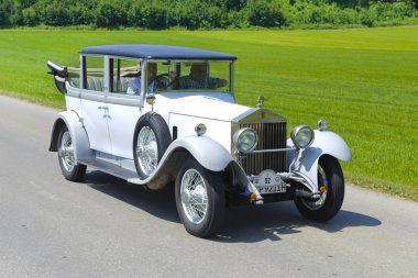 Oldtimer araba ralli