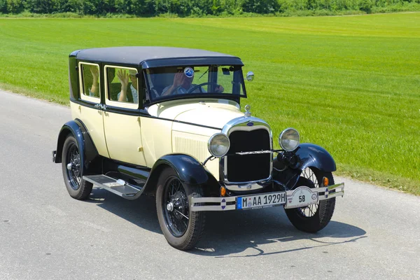 Oldtimer araba ralli — Stok fotoğraf