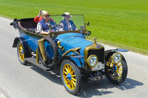 Oldtimer bil rally — Stockfoto