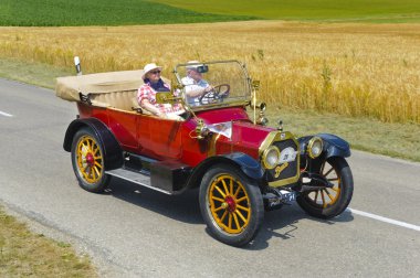 Oldtimer araba ralli