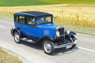 Oldtimer araba ralli