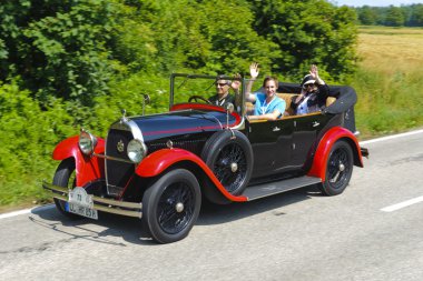 Oldtimer araba ralli