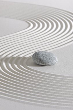 yin ve yang ile Japon zen Bahçesi