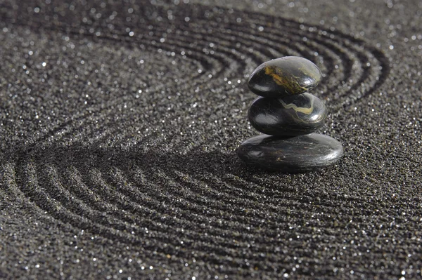 Japanese zen garden with yin and yang — Stock Photo, Image